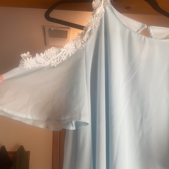 Short lace blue dress - Picture 2 of 4